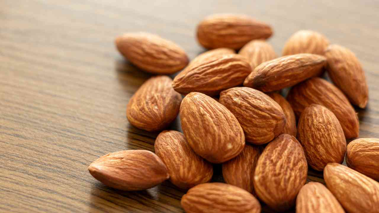 Quante mandorle al giorno per migliorare la memoria - Sevenonline.it